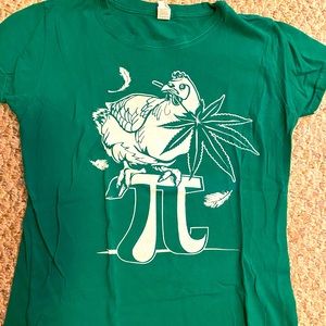 EUC Chicken pot pie!! Hilarious tee | M